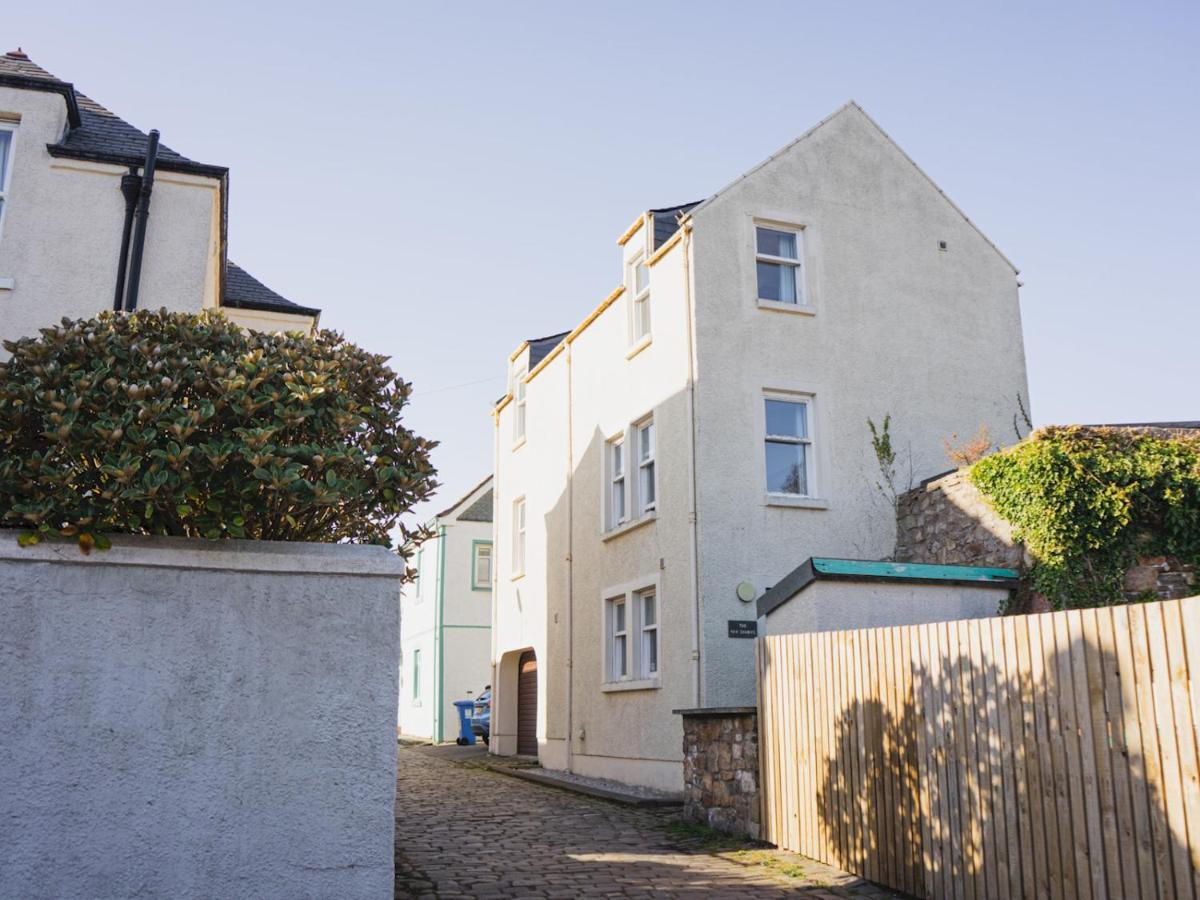 Pass The Keys The Old Stables, The Loan, Anstruther Exterior photo